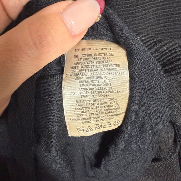 Maeve Black Ruffle V-Neck Dress Small – Anthropologie - Picture 4 of 5